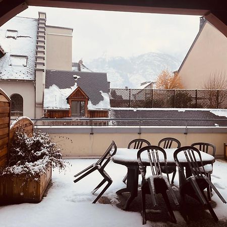 Appartements Avec Piscine Interieure Sauna Parking Etage 1 Au Centre Du Village Dans Residence Cami Real サン・ラリー・スラン エクステリア 写真