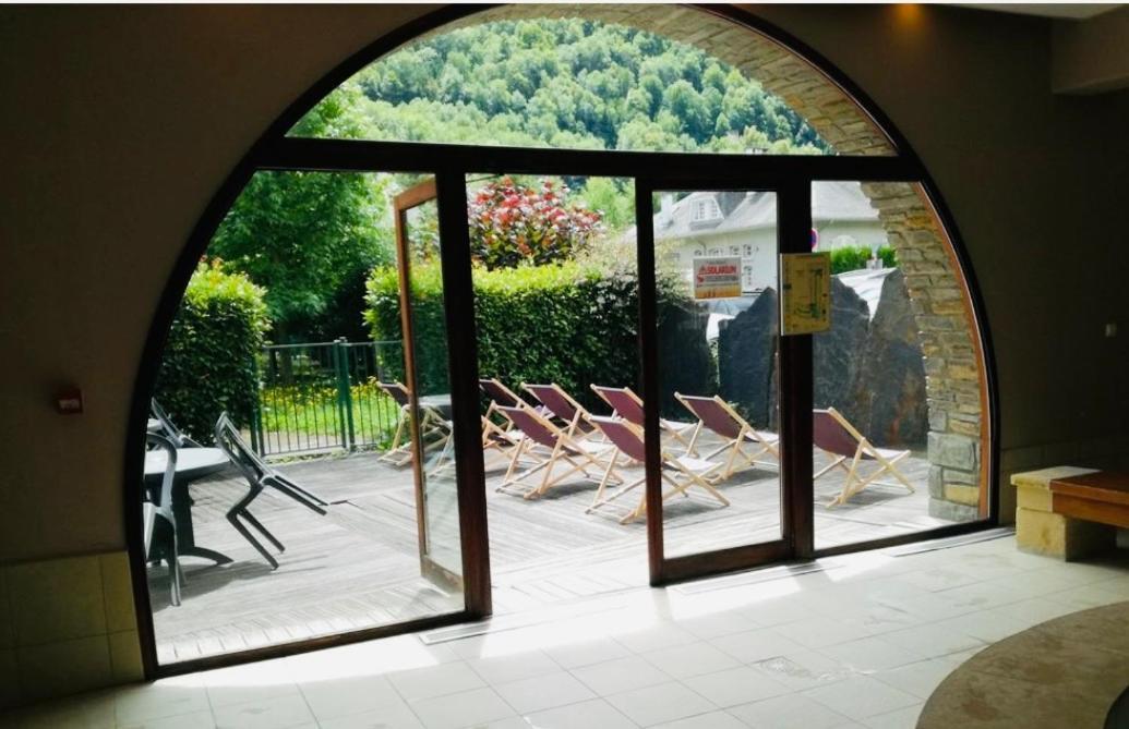 Appartements Avec Piscine Interieure Sauna Parking Etage 1 Au Centre Du Village Dans Residence Cami Real サン・ラリー・スラン エクステリア 写真