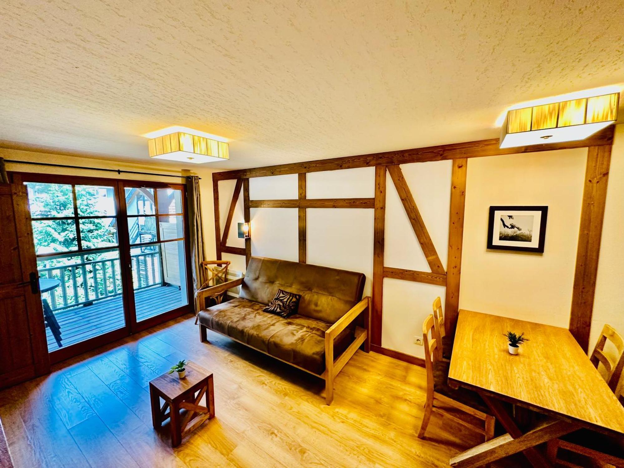 Appartements Avec Piscine Interieure Sauna Parking Etage 1 Au Centre Du Village Dans Residence Cami Real サン・ラリー・スラン エクステリア 写真