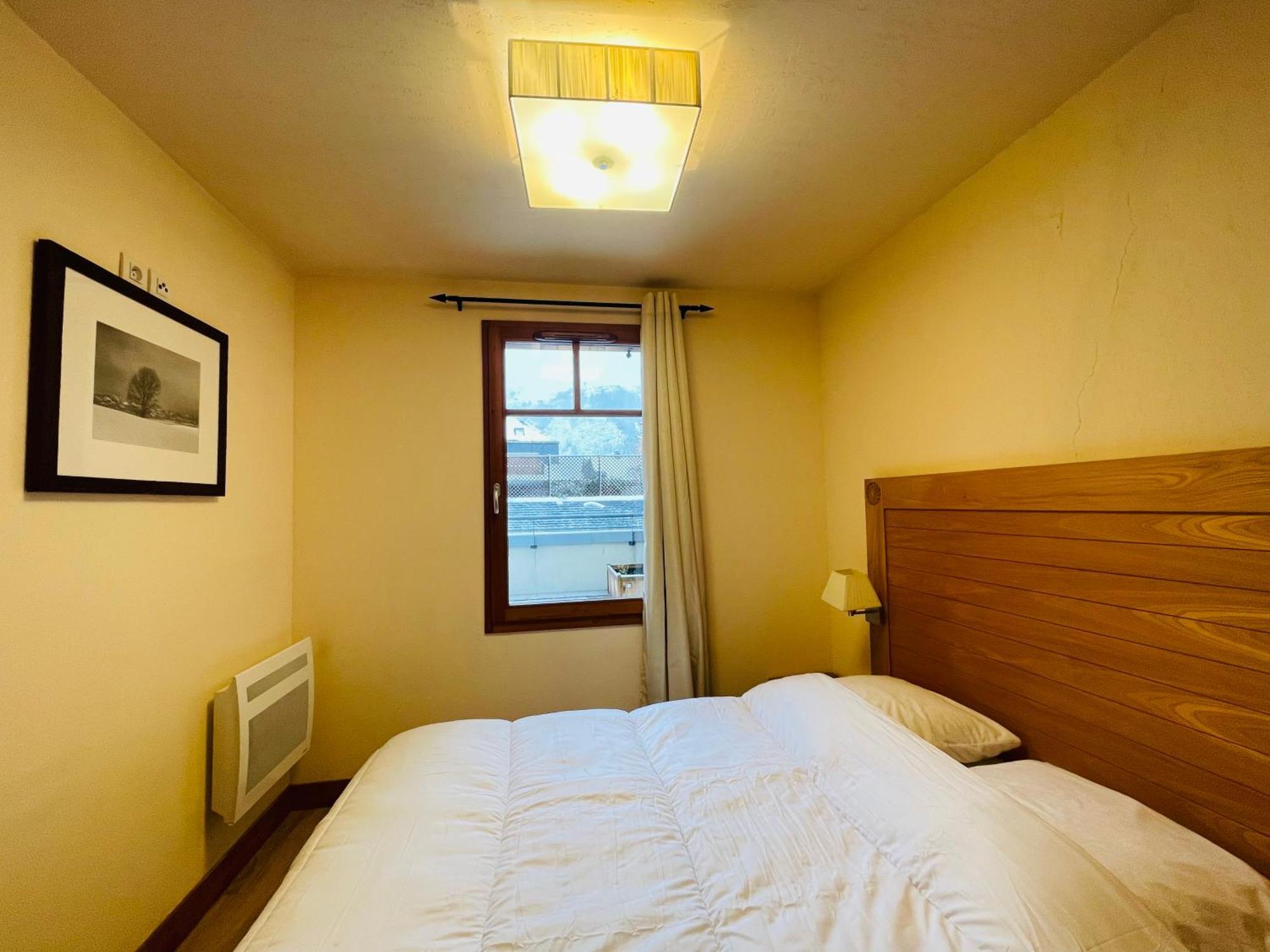 Appartements Avec Piscine Interieure Sauna Parking Etage 1 Au Centre Du Village Dans Residence Cami Real サン・ラリー・スラン エクステリア 写真
