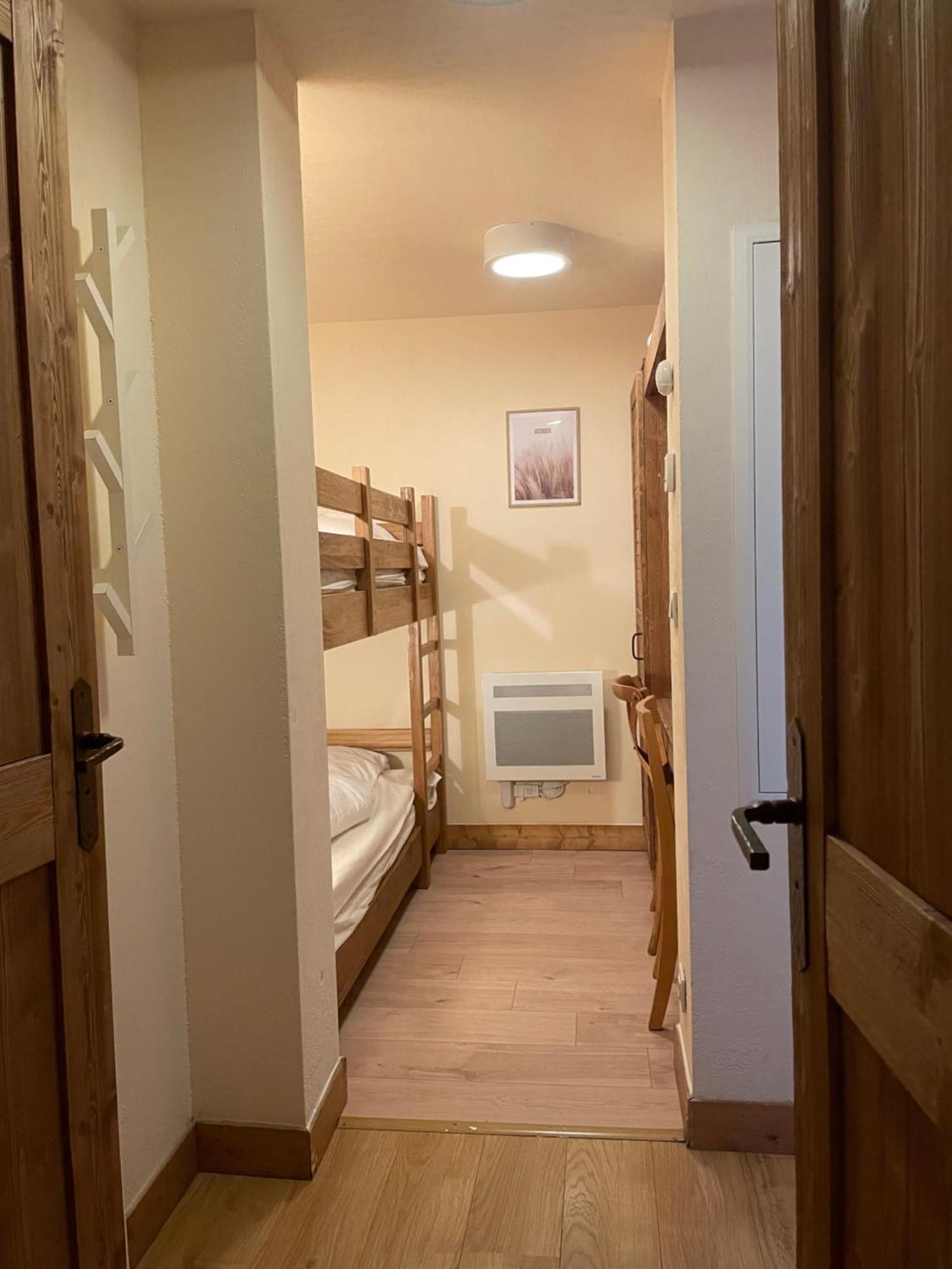 Appartements Avec Piscine Interieure Sauna Parking Etage 1 Au Centre Du Village Dans Residence Cami Real サン・ラリー・スラン エクステリア 写真