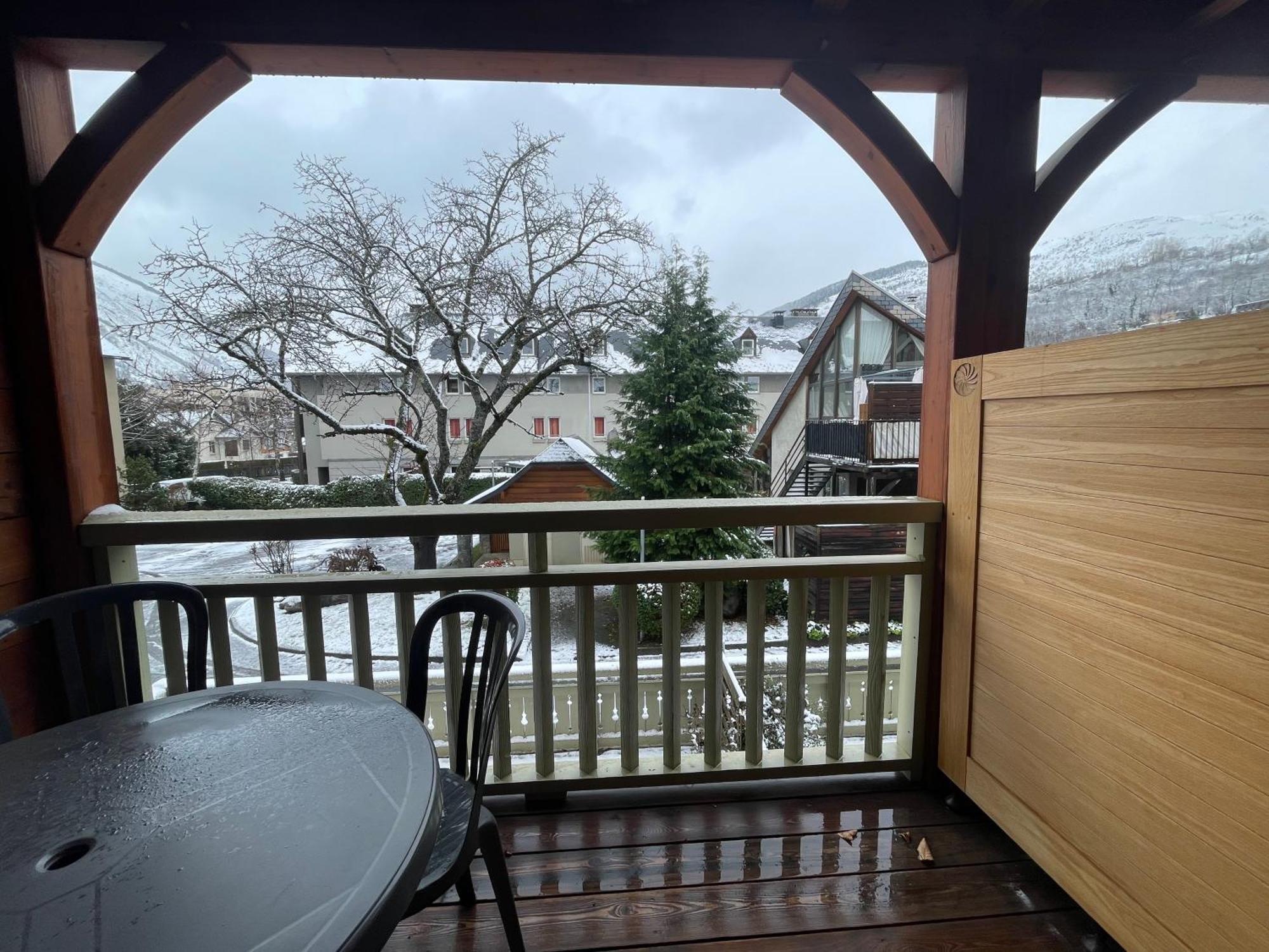 Appartements Avec Piscine Interieure Sauna Parking Etage 1 Au Centre Du Village Dans Residence Cami Real サン・ラリー・スラン エクステリア 写真